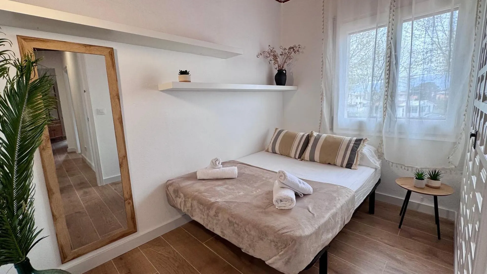Gorgot P1 I Apartamento Con Terraza Y Piscina Comunitaria Cerca De La Playa Empuriabrava